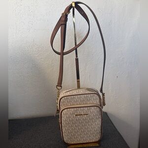 Michael Kors Jet Set Travel Medium Logo Crossbody Bag